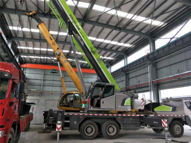 大连市高空车出租需要注意哪些安全事项？