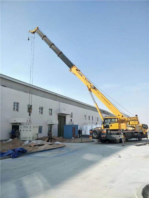 大连市“超载就喊停”—— 吊车的 “重量保镖” 技术